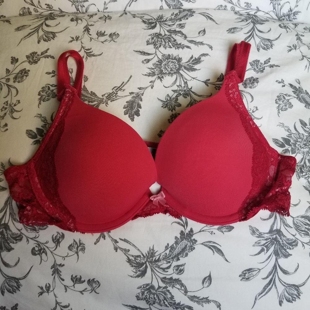 NWT Victoria's Secret Bra